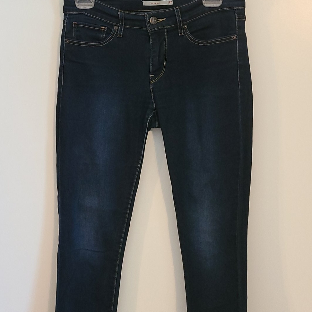 Levi's 711 skinny jeans